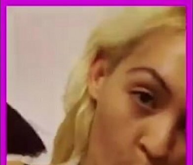 Blond Jade spielt sich selber