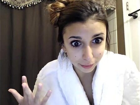 Cute girl show live chat with webcam