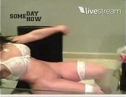 Las Mejores Bellezas Diosa Canales Desnudo en twitCam 07 06 2011