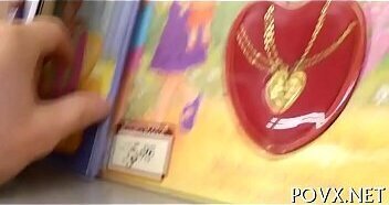 Bombshell Roxy Lovette