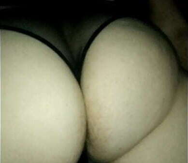 вързана прецакана голям черен вибратор