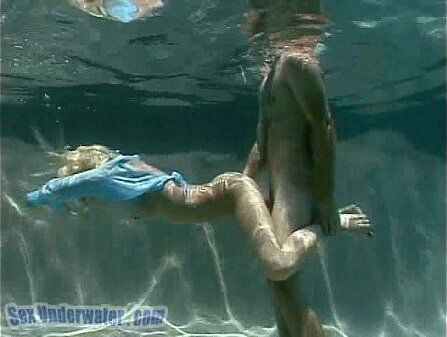 Madison Scott Screamer... Underwater! (1/2)