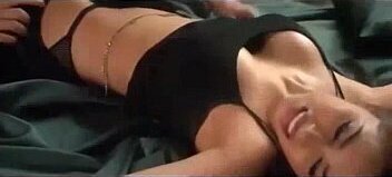 Mallika Sherawat slow motion scene