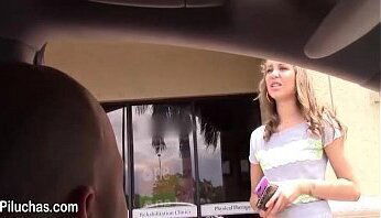 ni&ntilde_a pendeja deja combencer adulto sela coje