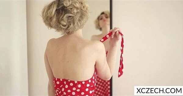 Czech girl showing body masturbating