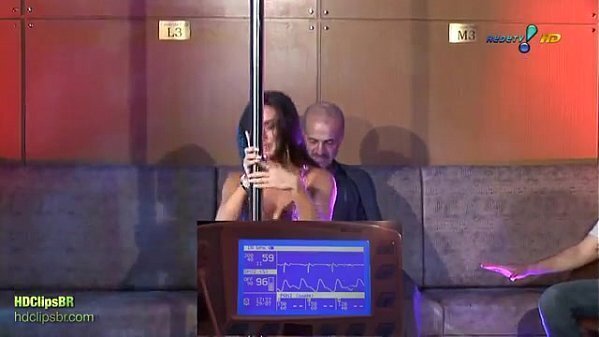 Nicole Bahls, pole dance brincadeira pais