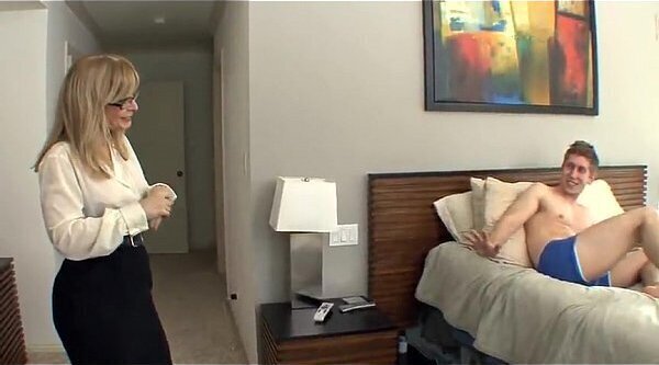 Busty cougar Hartley fucks young