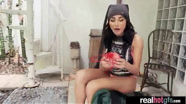 Gorgeous (brittany bliss) Show Skills Tape vid-06