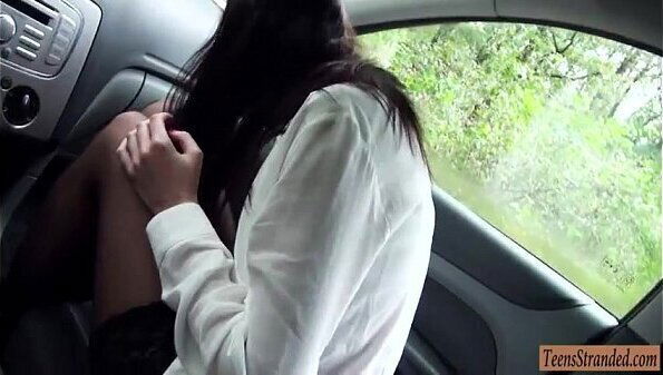 Tight amateur teen Leyla Peachbloom hitchhikes nailed