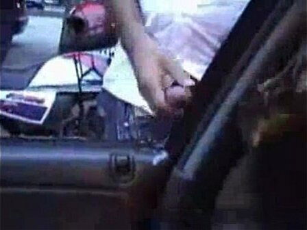 vejam meninas batao siririca neste video