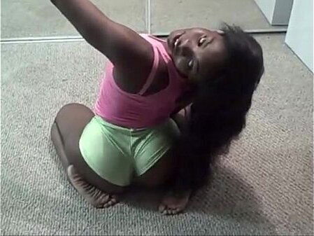 Country Girls Rihanna Pour