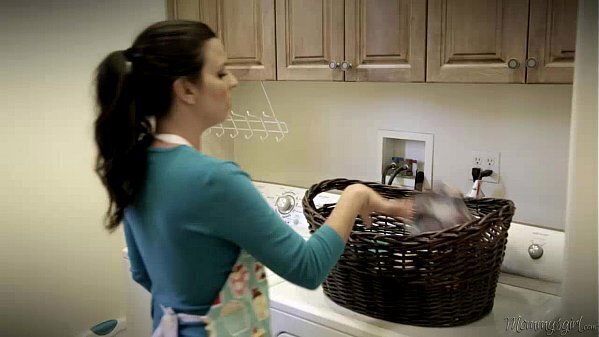 Trinity Clair, Kobe Tanya Mommy'_s Girl