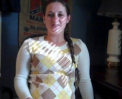 cute teen Dianna Jean pleasing herself .MP4