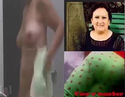 Espiando gordita tamando ba&ntilde_o