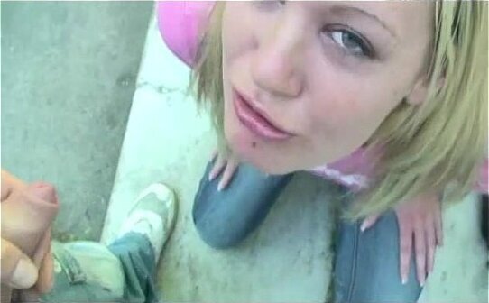 Blasstueck Berlin Siegessaeule Public fast erwischt