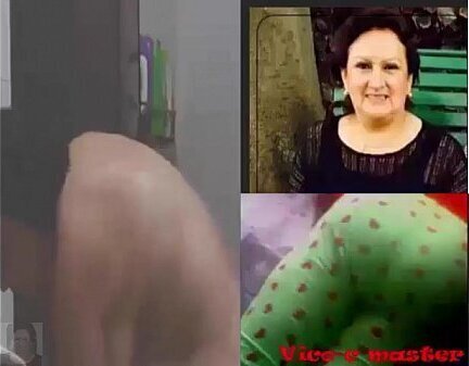 Espiando t&iacute_a gordita mientras ducha