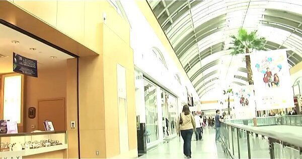 Model Jennifer White