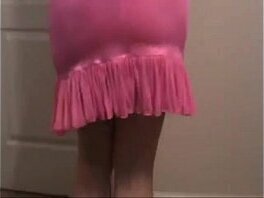 pregnant wife shows sexy body PregnantHorny.com