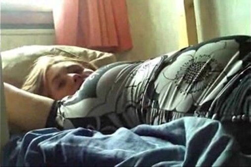 pregnant girl gets pussy eaten PregnantHorny.com