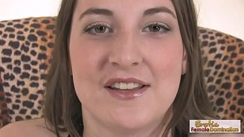 With Perfect Pussy Cums Dildo