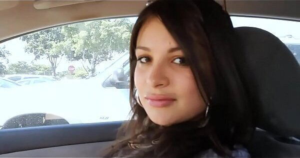 Bombshell Sadine Godiva