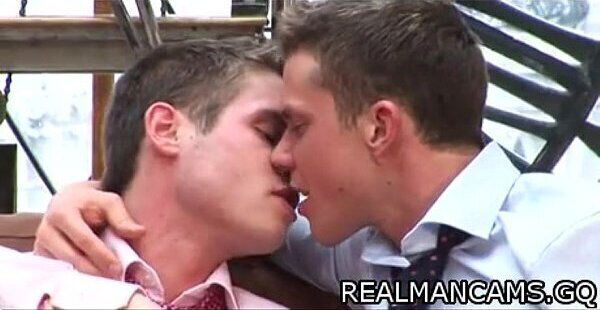 Threesome after work realmancams.gq