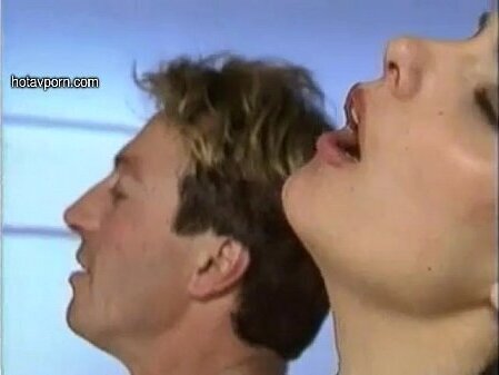 4746259 Cleaner Strikes Lucky