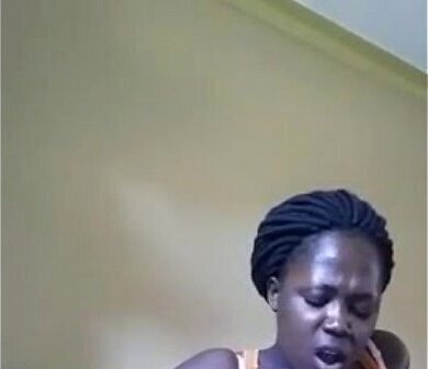 Zambian girl masturbating till squirts