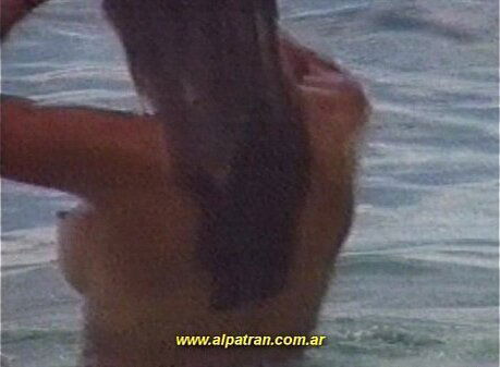 VICKY FARI&Ntilde_A super playa