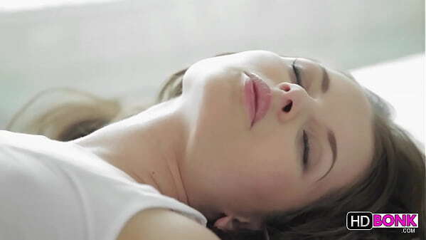 Cute Liona gets nailed