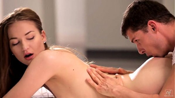 NubileFilms.15.09.28.Roxy.James.Love.Connection.XXX.480p(000000.000-000503.440)