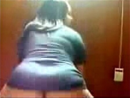 prima muestra nalgas cara