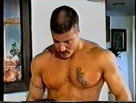 Cryston kisses sucks