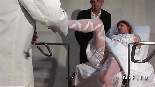 Amateur hairy french mature bride hard analized fist fucked 3way