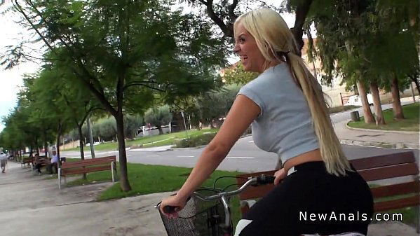 Beautiful Latina banged