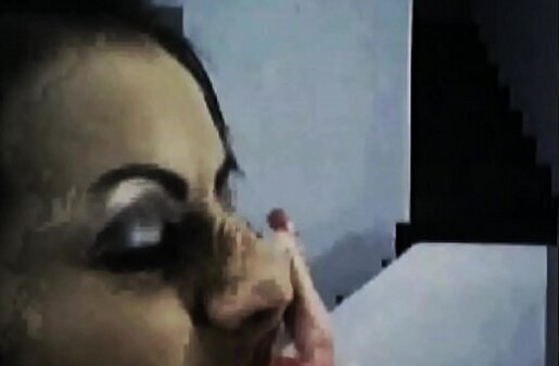 Slo-mo Raven Black noseplay