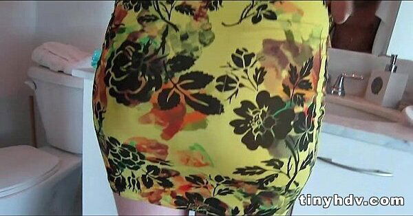 Sweet teen pussy streched Rainia Belle