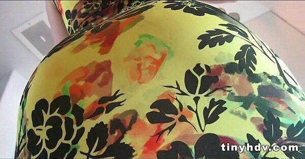 Sweet teen pussy streched Rainia Belle