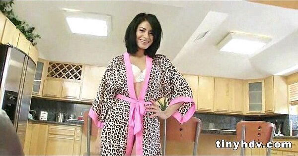 Perfect teen pussy fuck Cindy Cruz