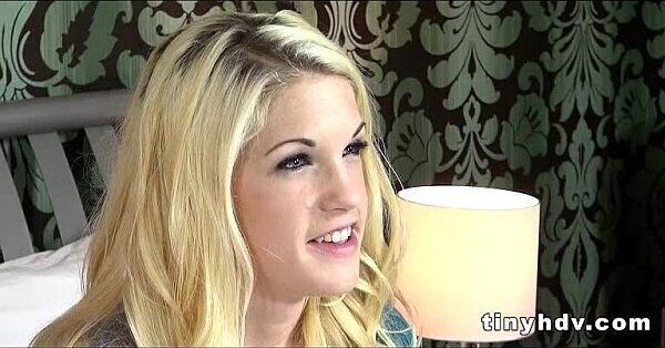 Sexy teen pussy streched Rebecca Young