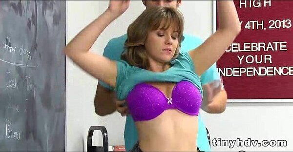 Shaved teen pussy Chrissy Nova