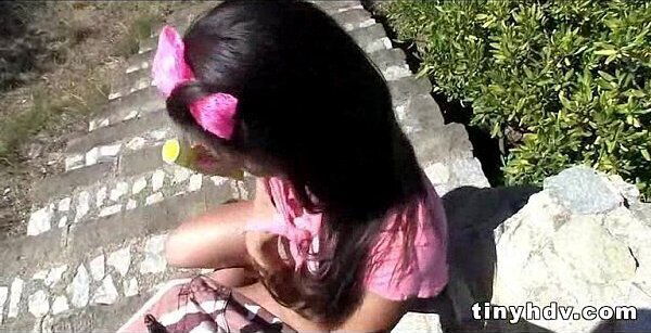 Teen giving good head Gala Brown