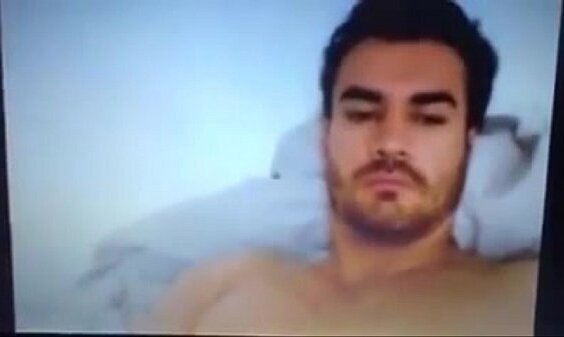 David-Zepeda Masturbandose