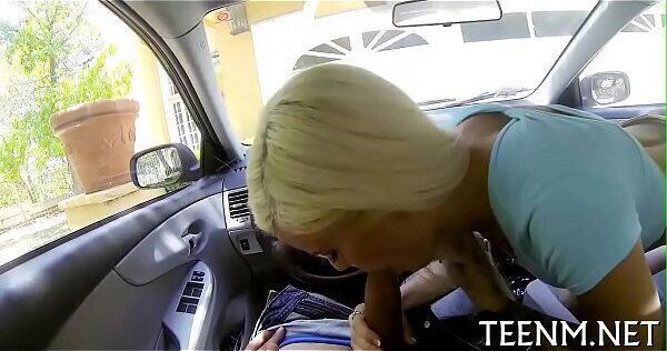 Hawt teen halle using face hole