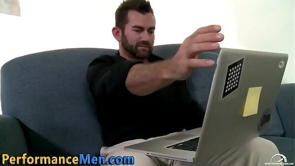 Rentboy cums machoman