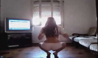 inesquec&iacute_vel gostosa shortinho branco