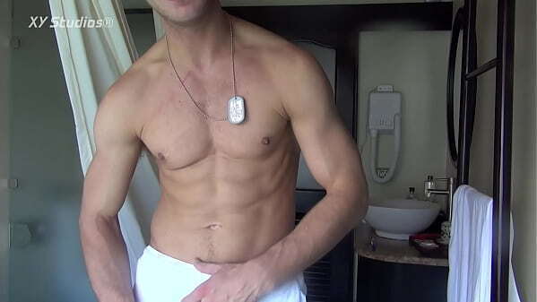 Basti Berlin Dragon Star