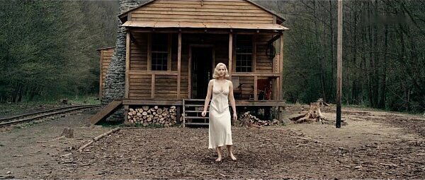 Jennifer Lawrence Serena (2014) scene