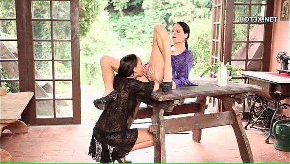 A.Touch.Of.Nature(01h52m53s-02h04m11s)