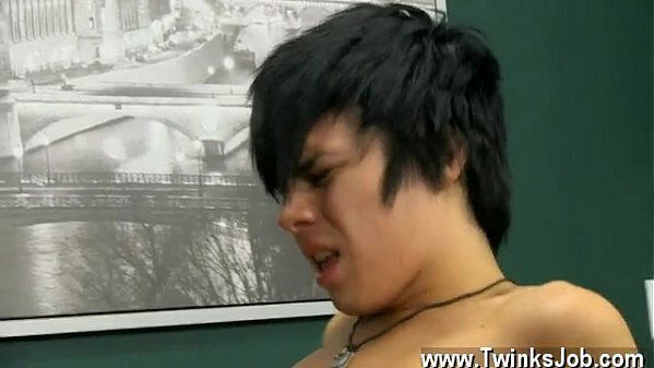 Sexy Bryan makes Kyler writhe BJ'_s uncircumcised